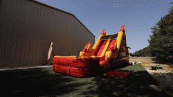 ffaffd45602f4507bda75ef90c24e231.HD 1080p 7.2Mbps 22932574 ezgif.com video to gif converter 1724359363 18ft Tropical Inferno Obstacle Course